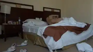 高铁邂逅极品美少妇，多体位疯狂抽插到腿软 精彩预览