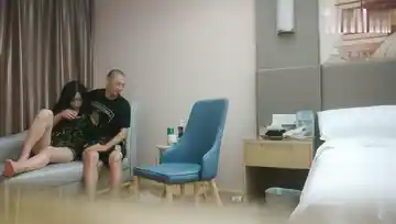 极品黑丝少妇深夜加班下海赚外快！ 精彩预览