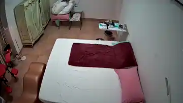 【独家流出】胖叔网盘被黑拒付赎金,多角度偷拍约炮实录曝光 精彩预览
