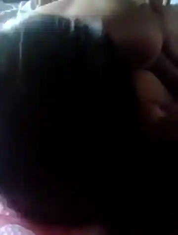【私密视角】与性感女友做爱偷拍留念,中途被发现后的尴尬与刺激 精彩预览