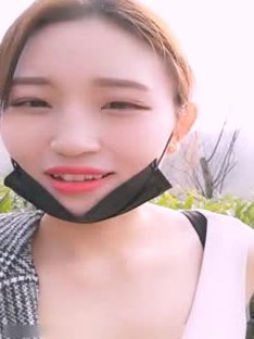 美女主播户外露逼自摸,掰穴进出销魂呻吟,视觉感官极致诱惑
